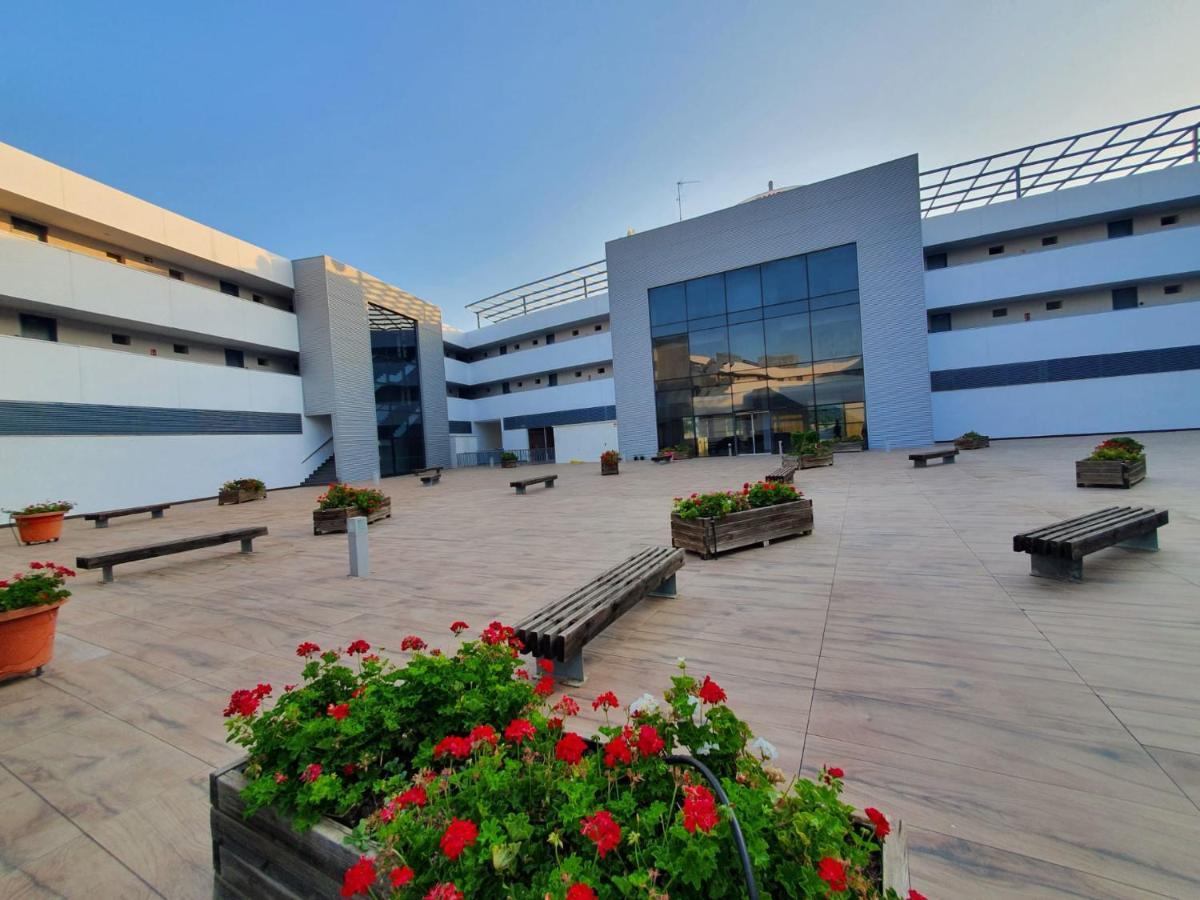 Appartamento Iberflat Vega De Triana Camas Esterno foto