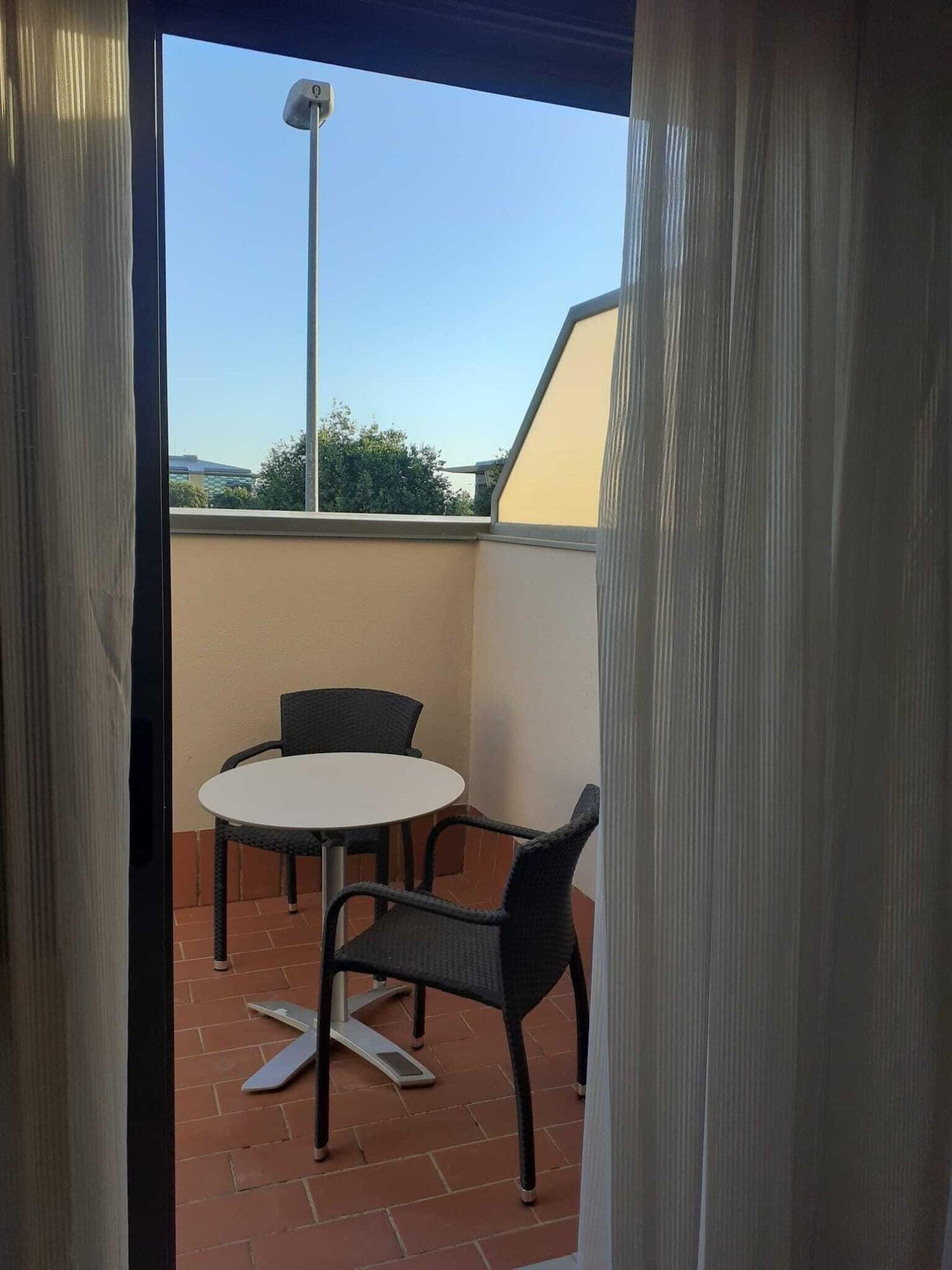 Appartamento Iberflat Vega De Triana Camas Esterno foto