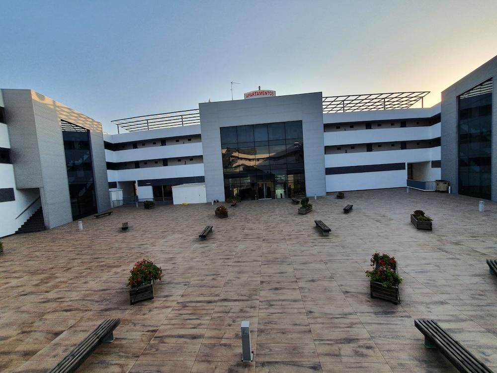 Appartamento Iberflat Vega De Triana Camas Esterno foto